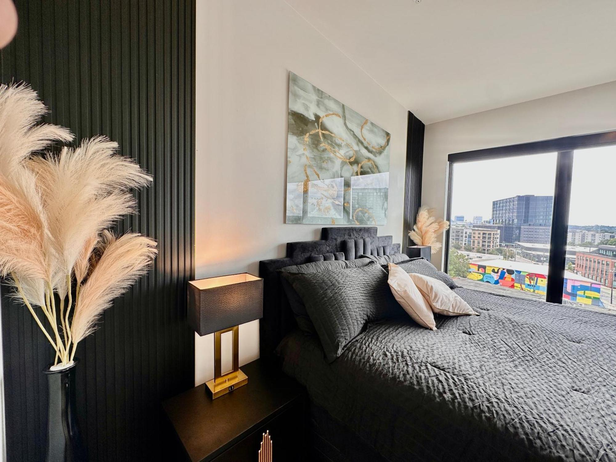 Апартаменты Modern Luxury At The Interlock Атланта Экстерьер фото