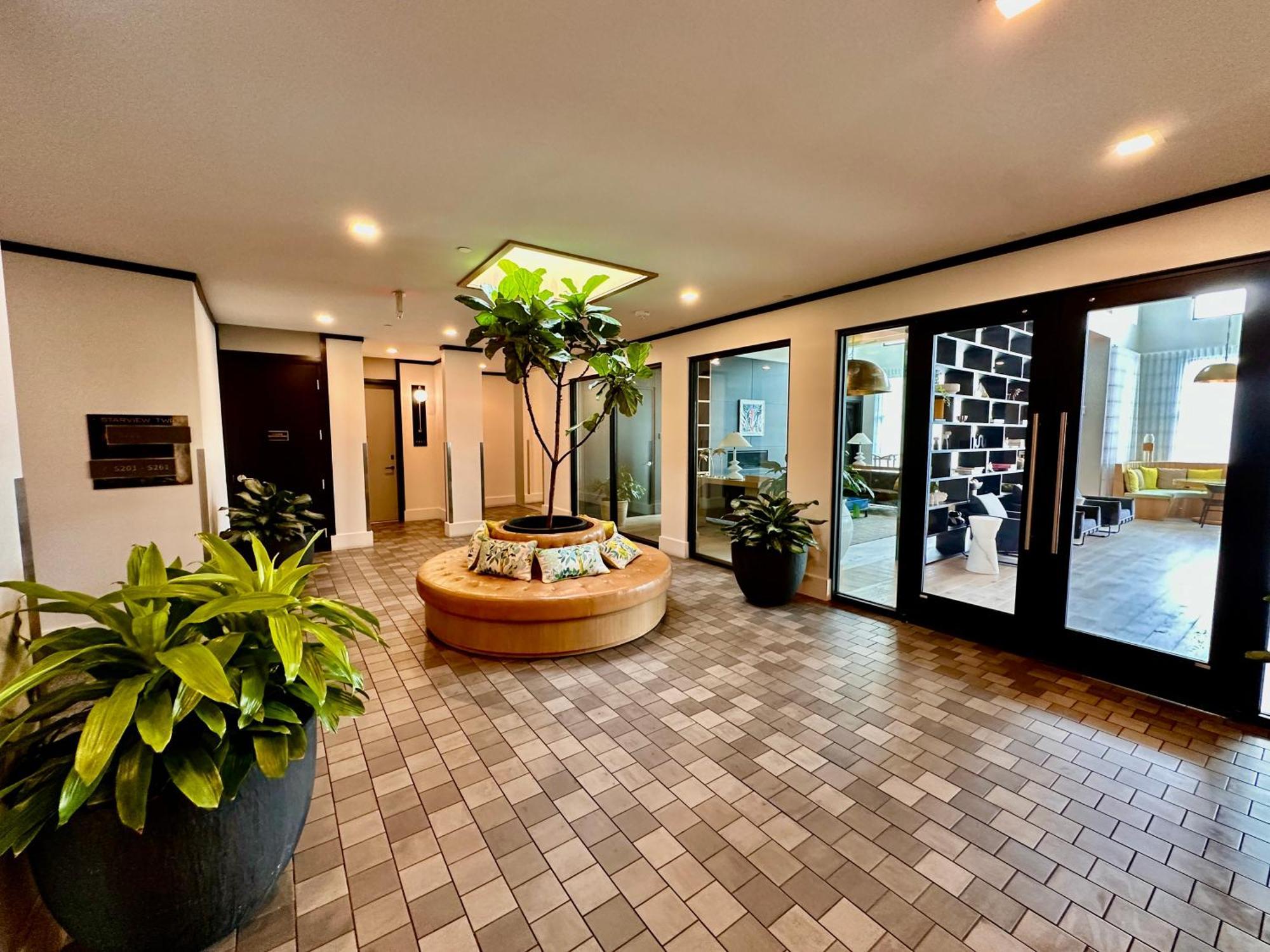 Апартаменты Modern Luxury At The Interlock Атланта Экстерьер фото